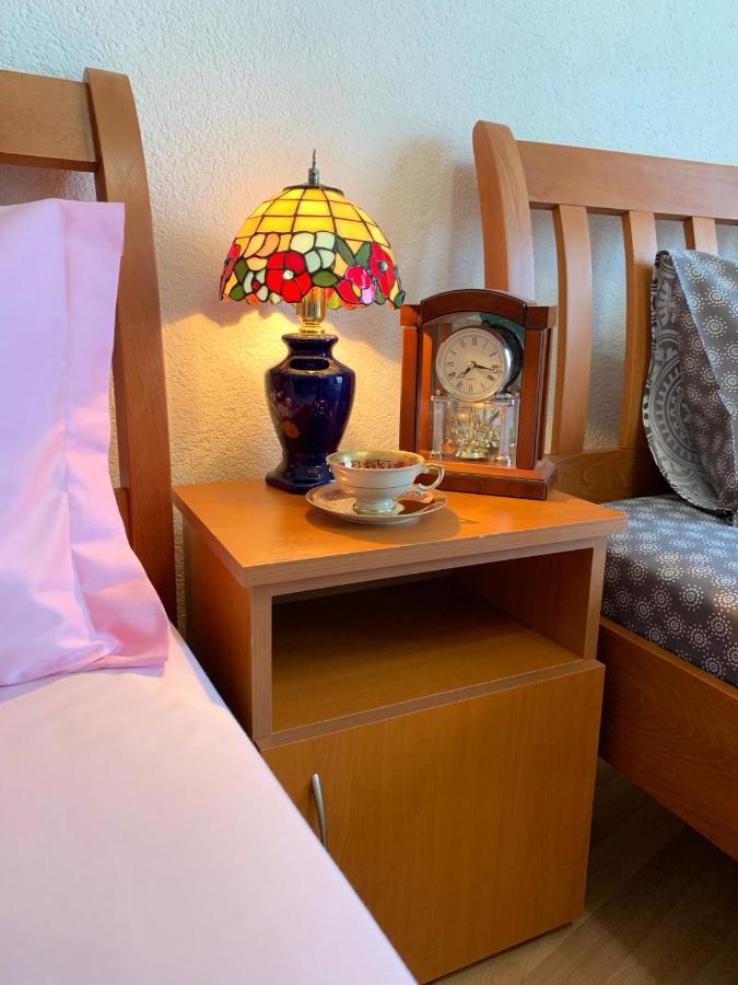 Guest House Nuhii Улцин Екстериор снимка