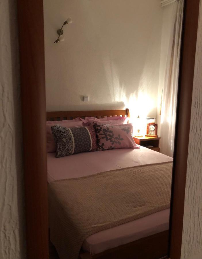 Guest House Nuhii Улцин Екстериор снимка